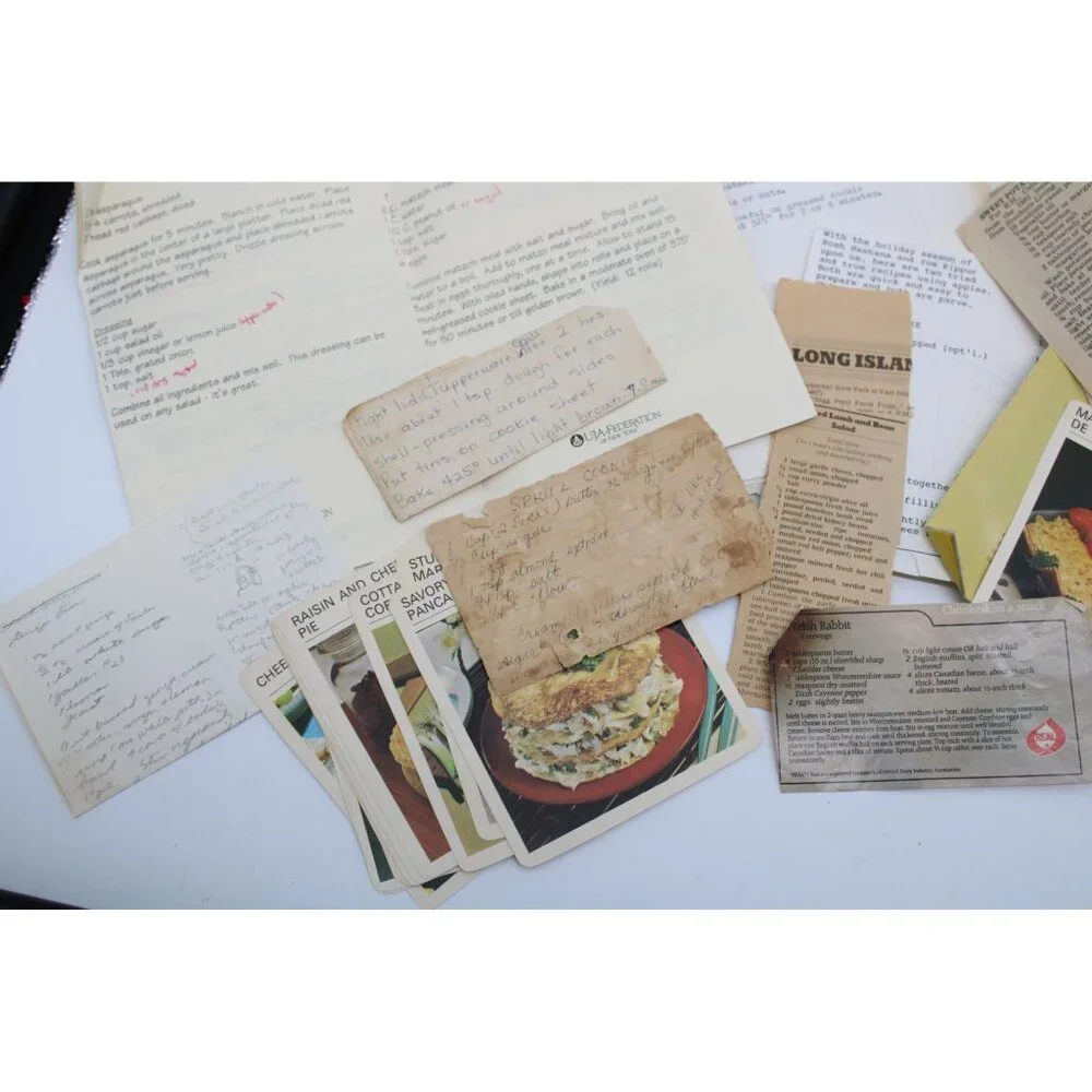 Lot Vintage Recipe Cards Pages handwritten Newspaper Clippings 94043